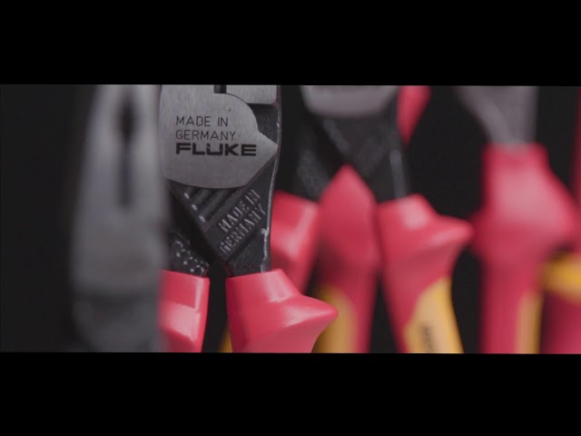 Fluke 40003952 IB179M-EGFID digitális valós RMS multiméter és 5 szigetelt csavarhúzó