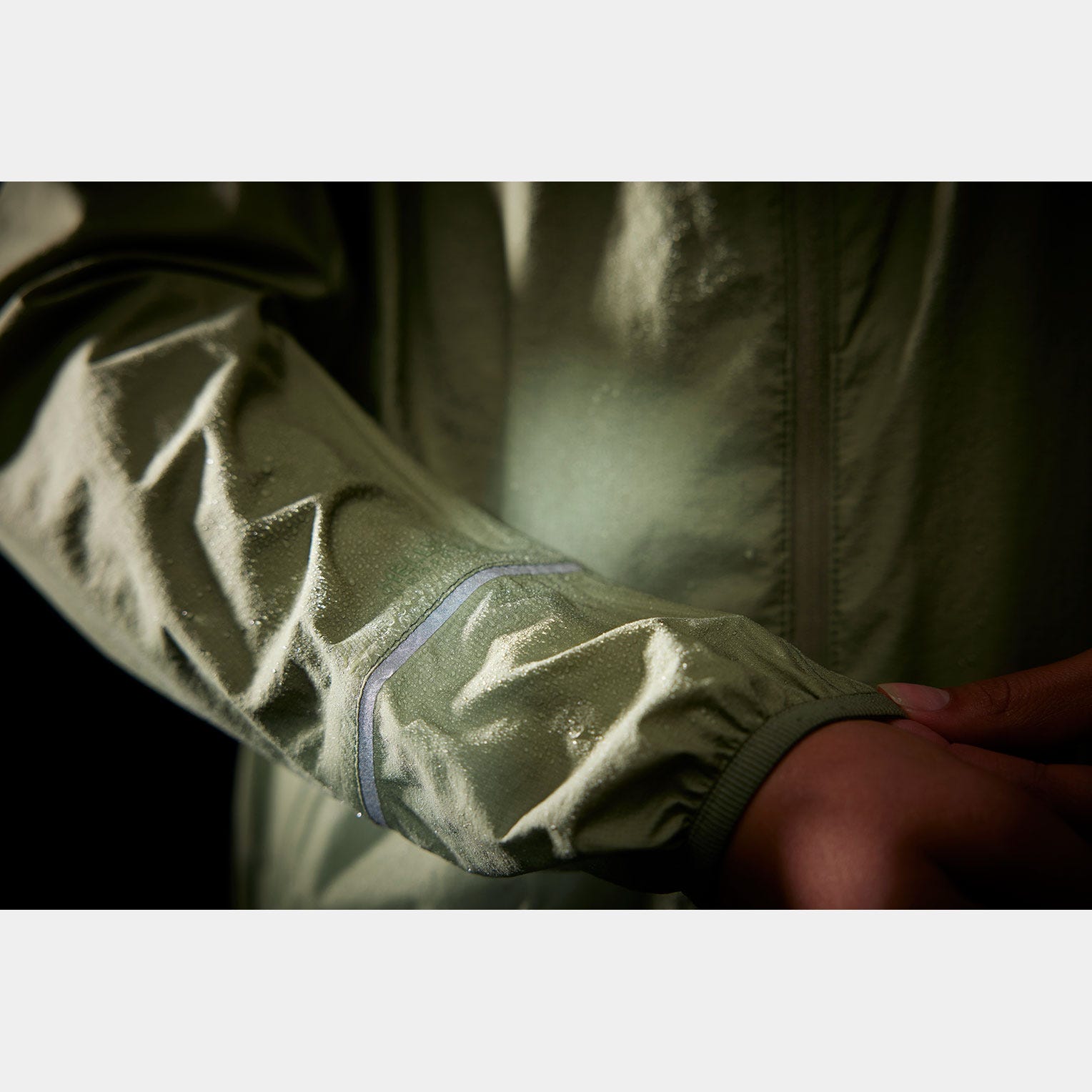 Women’s Essence Light Rain Jacket
