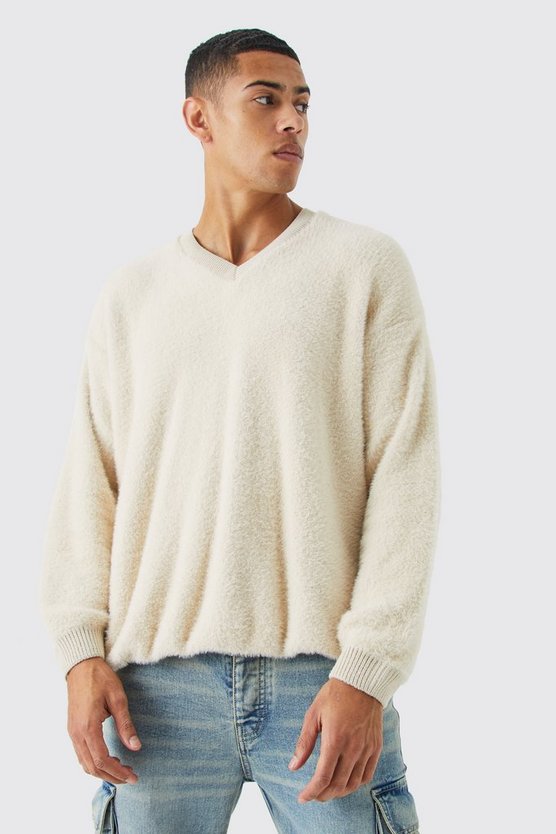 Kastiger flauschiger Kontrast-Pullover mit V-Ausschnitt
