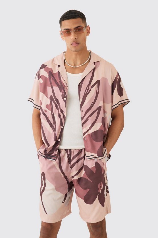 Kastiges Viskose-Hemd & Shorts mit abstrakten Blumen