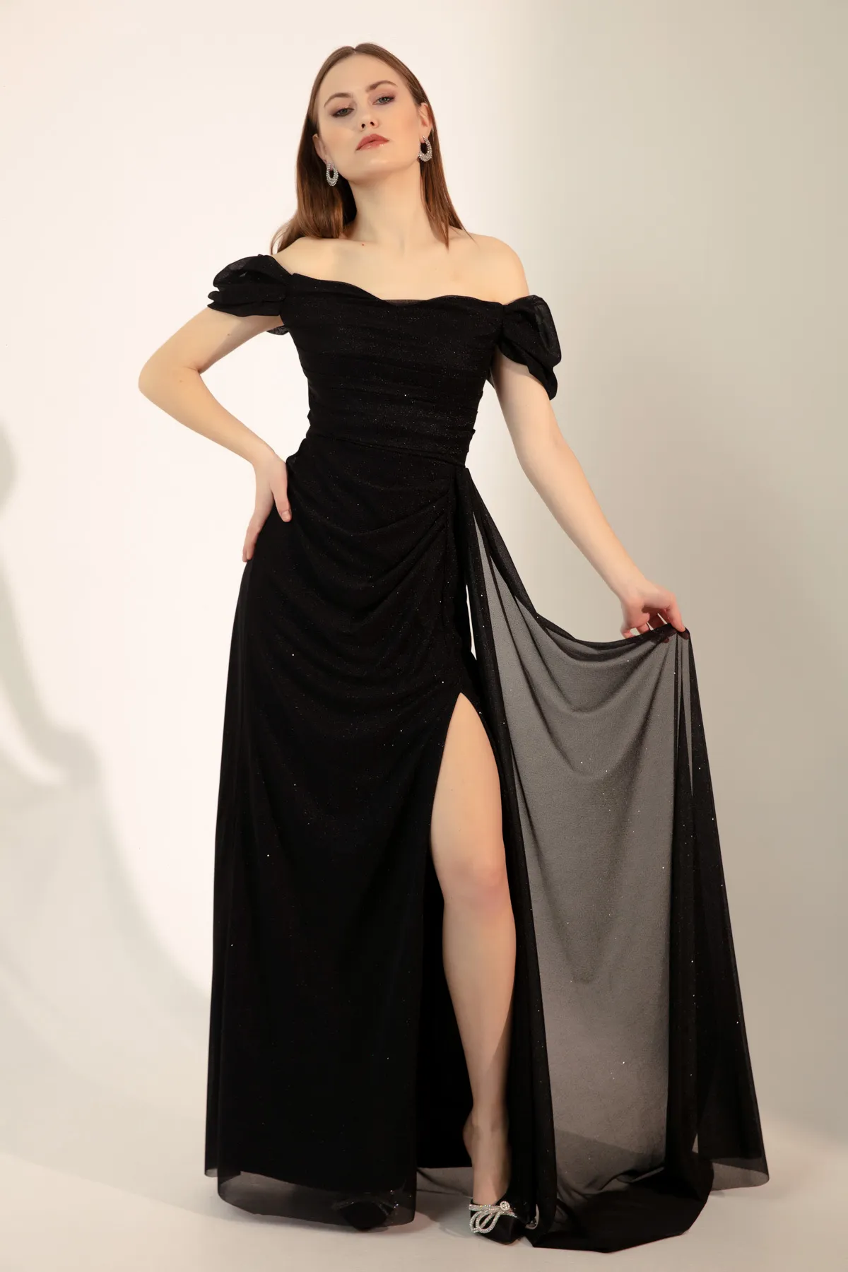 Lafaba  Damen-Abendkleid in Schwarz mit U-Boot-Ausschnitt, drapiertem Schlitz, langes Glitzer-Abendkleid