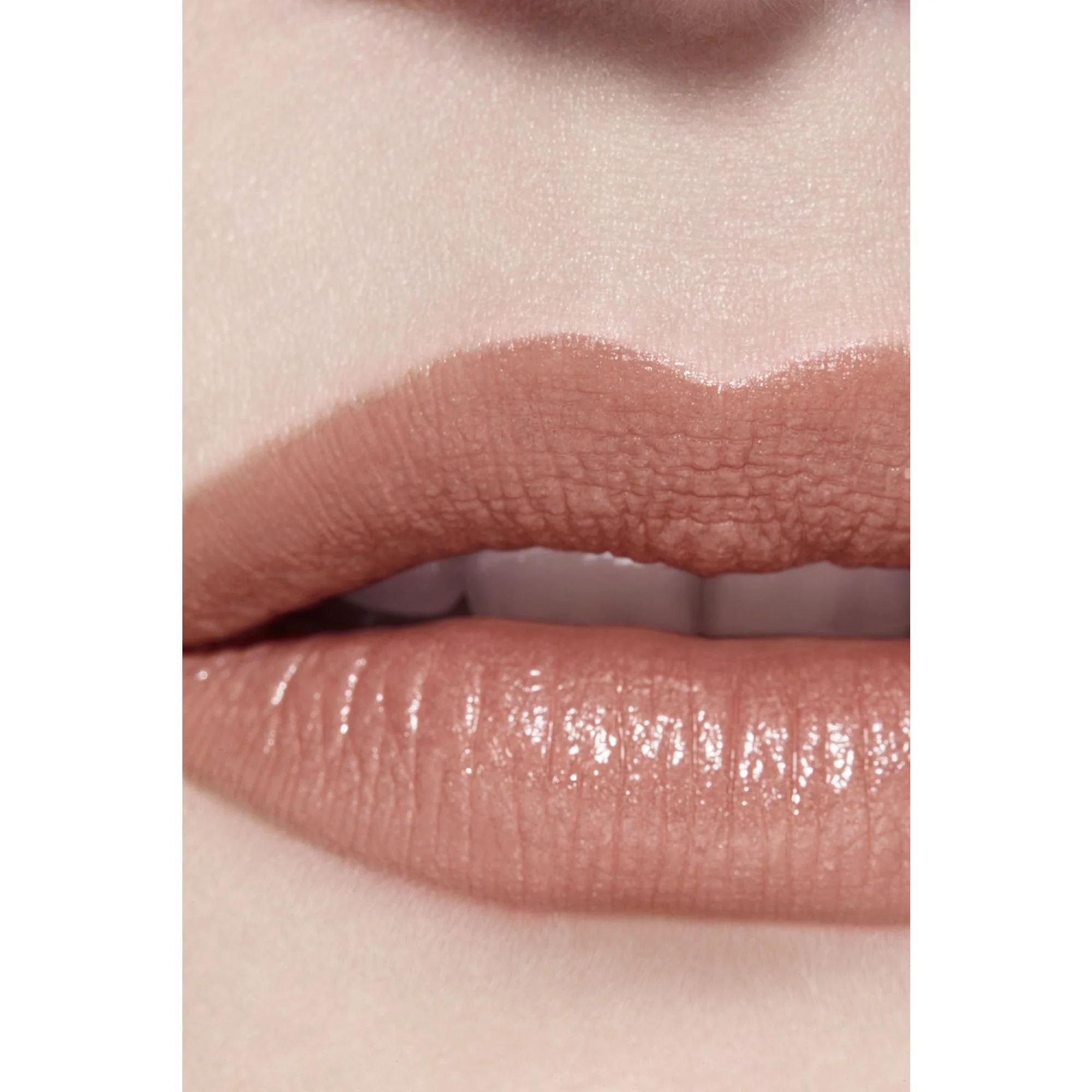 ROUGE ALLURE L'EXTRAIT - RELLENO - LABIAL DE ALTA INTENSIDAD CON EXTRACTO Y TRATAMIENTO LIGERO