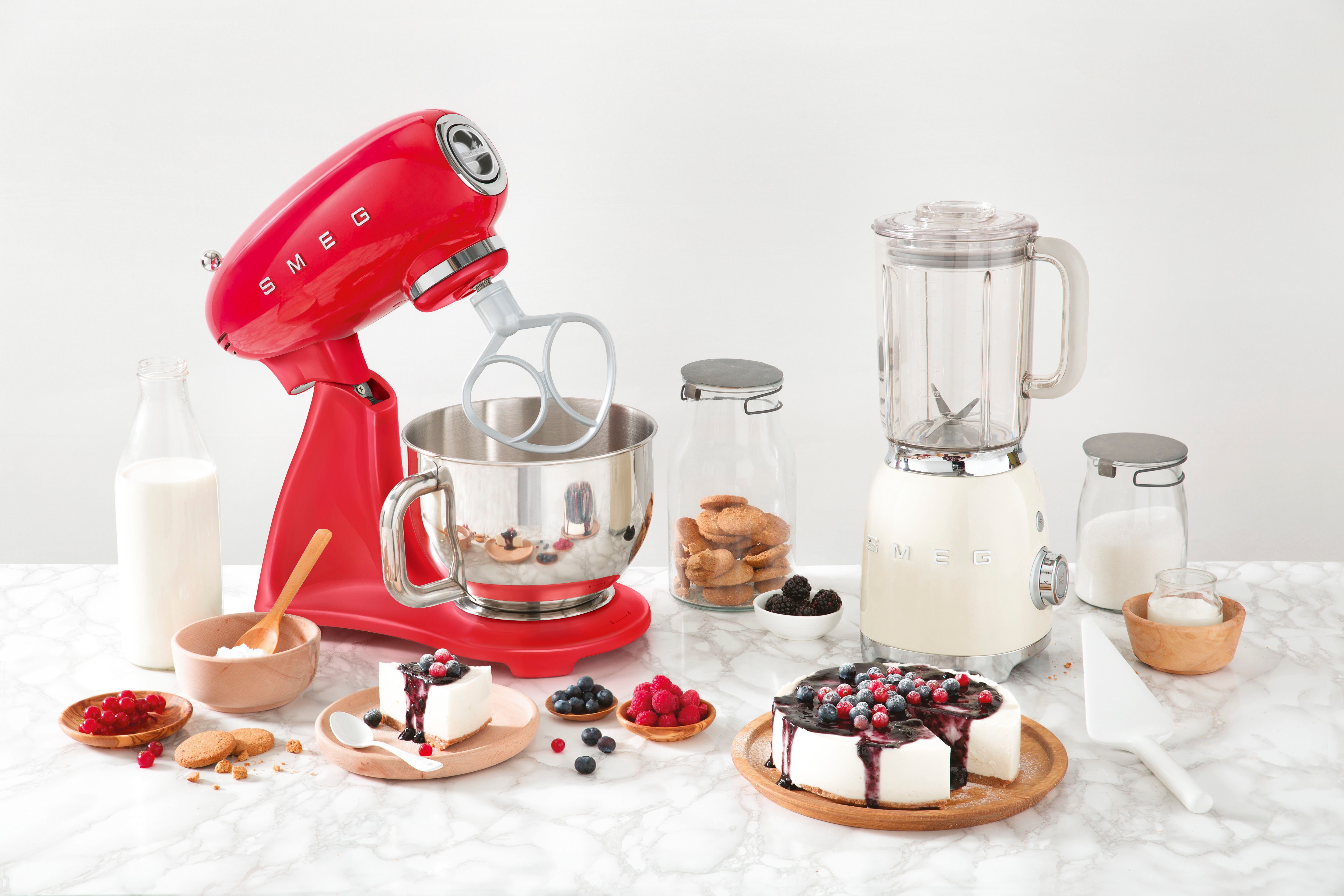 Smeg Küchenmaschine SMF03RDEU Rot, 800 W, 4,8 l Schüssel