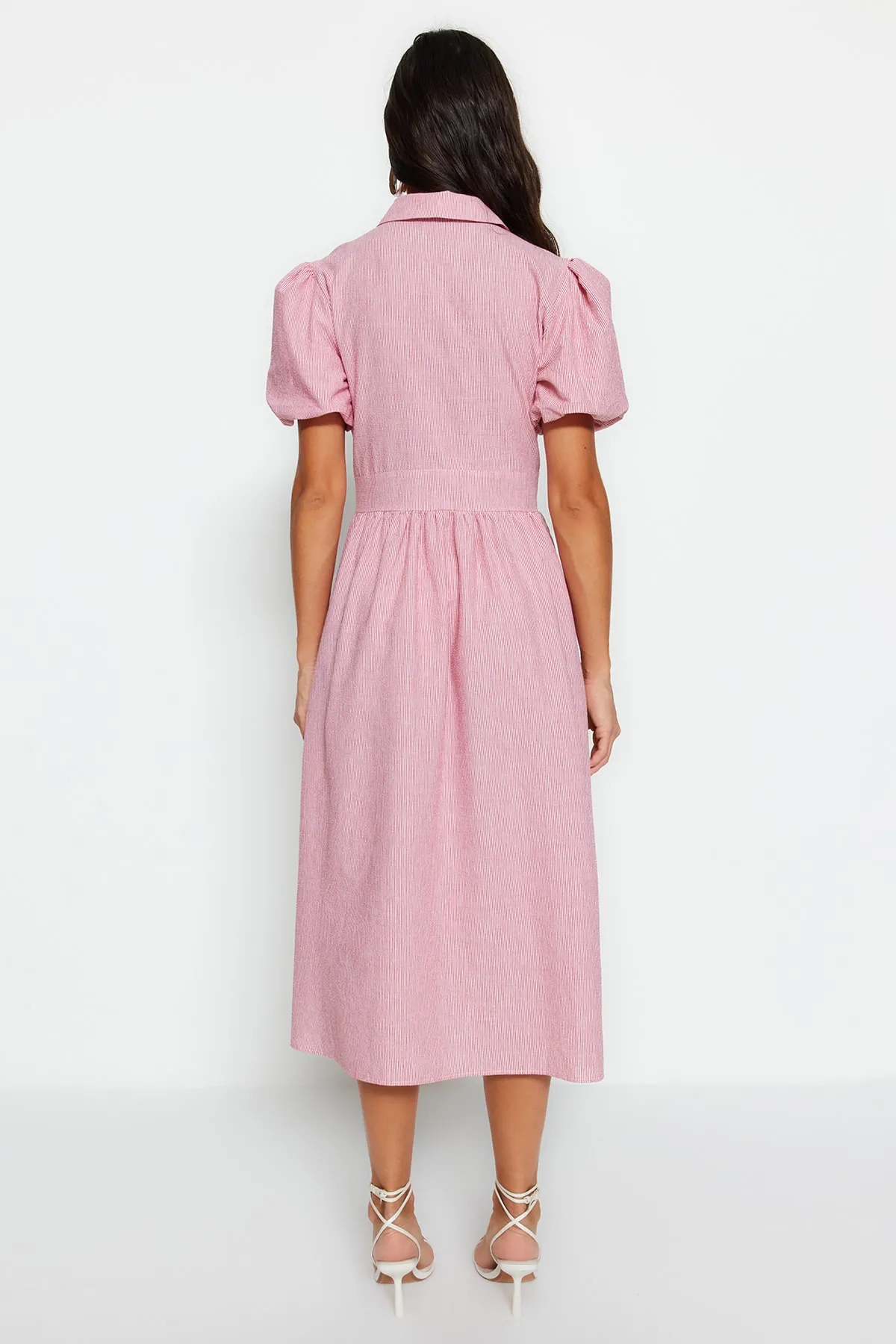 Trendyol Collection  Rosa gestreiftes gewebtes Kleid TWOSS23EL02233