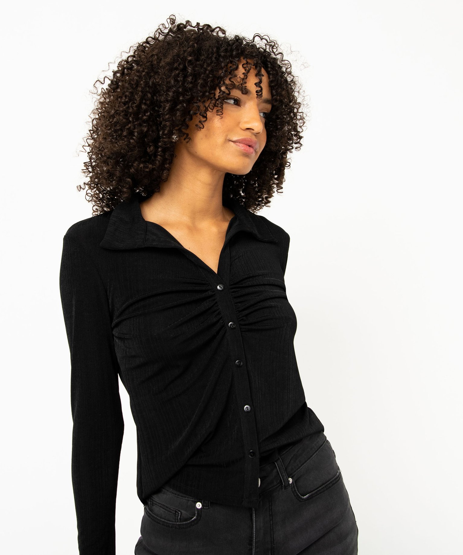 Tee-shirt à manches longues avec col chemise et boutons femme noir | GEMO