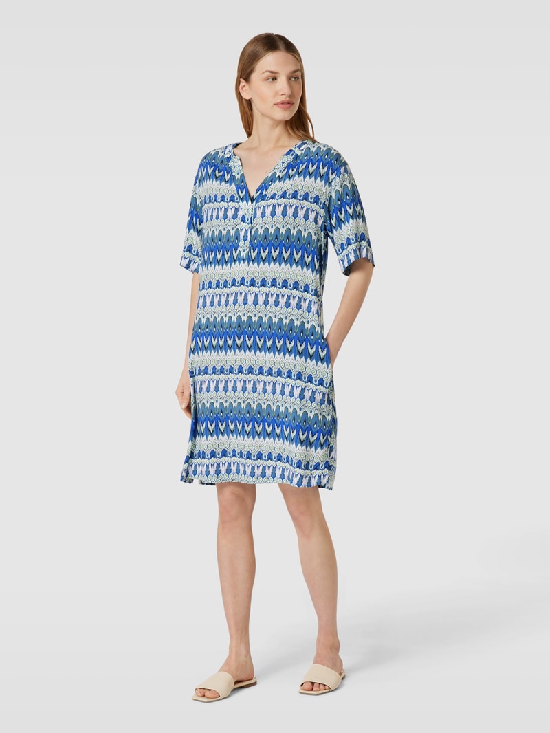 Knielanges Kleid mit Allover-Muster in metallic türkis
