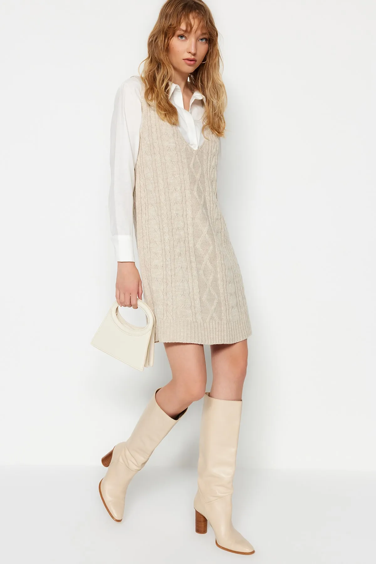 Trendyol Collection  Stone Mini-Strickkleid mit Flechtmuster TWOAW24EL00097