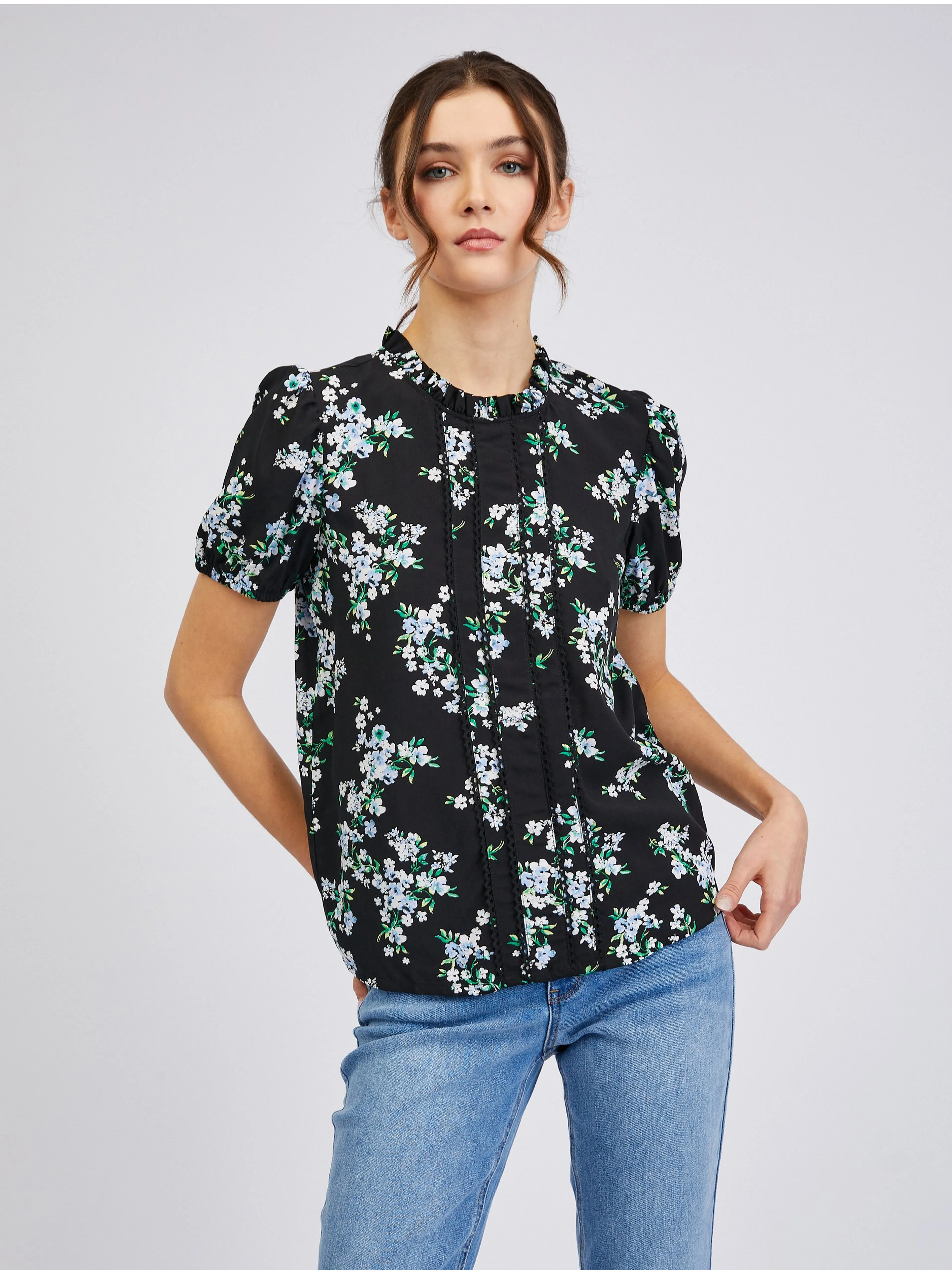 Schwarze Damenbluse mit Blumenmuster ORSAY