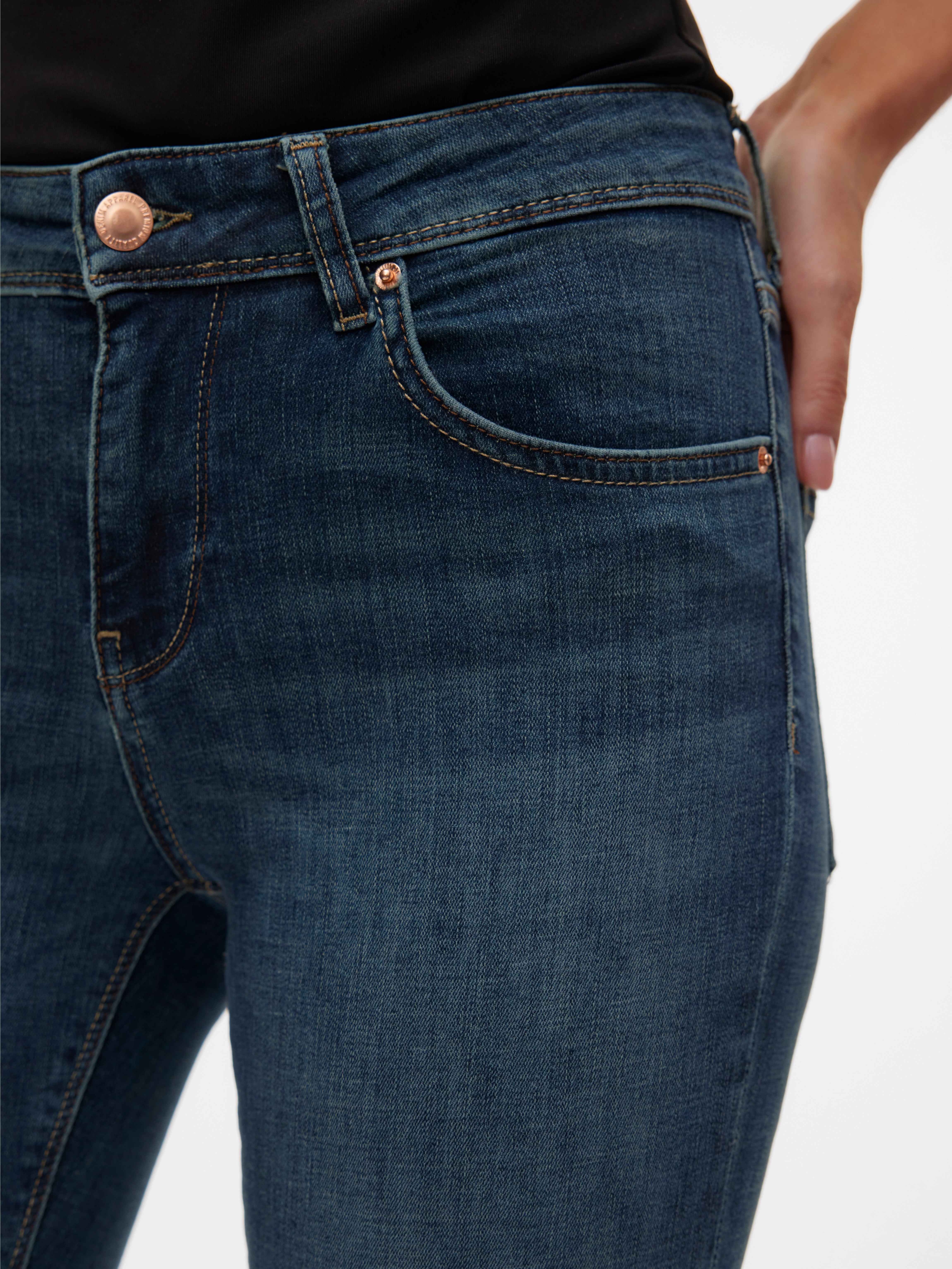 VMLUX Mid Rise Slim Fit Jeans