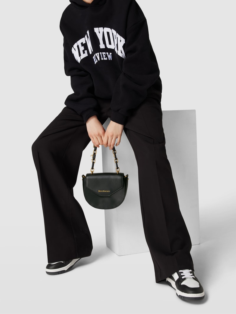 Handtasche mit Label-Details Modell 'Jasmine' in schwarz
