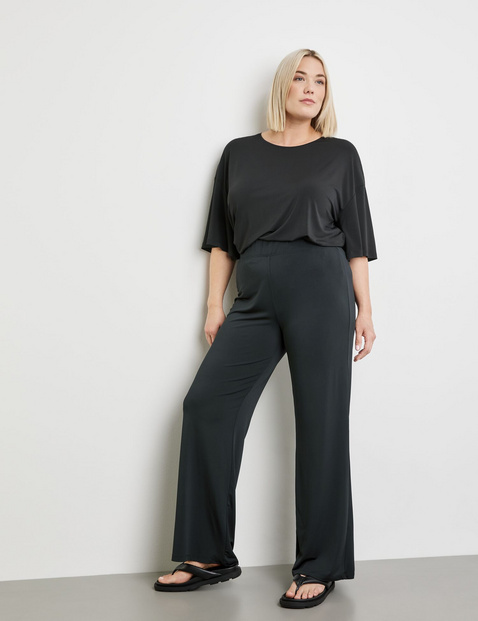 Weite Hose aus feinem Slinky-Jersey