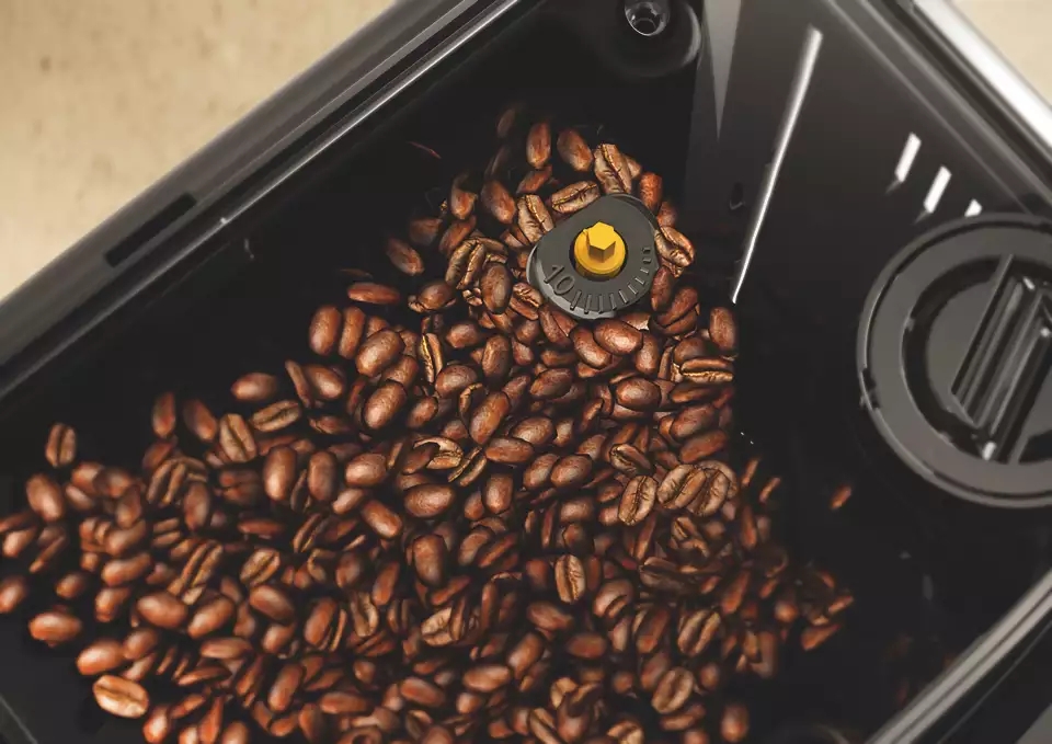 SUPER-AUTOMATIC ESPRESSO MACHINE