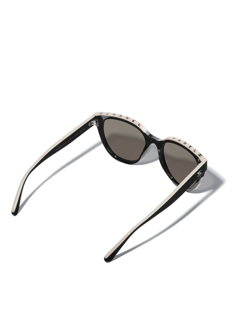 Ochelari de soare Chanel în formă de fluture