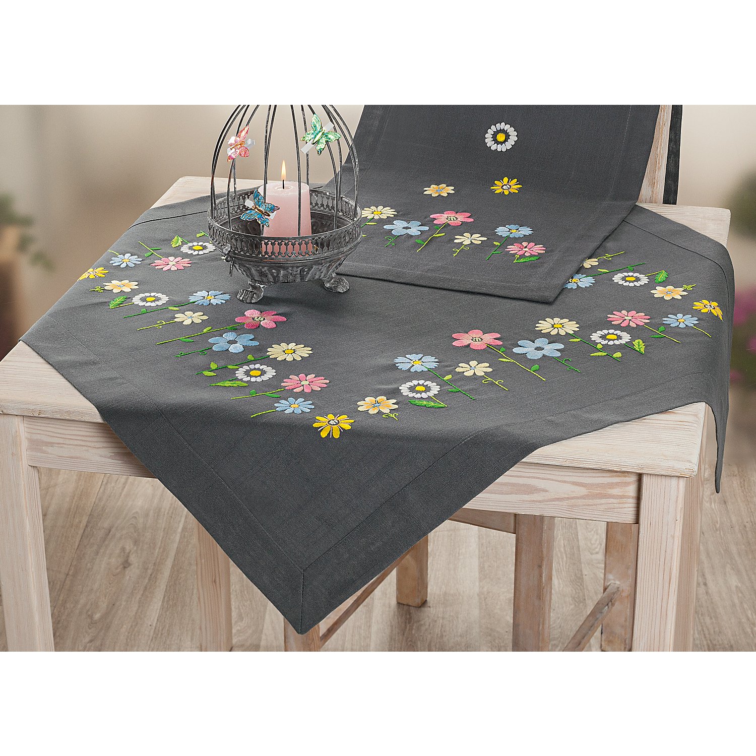 Stickmitteldecke 