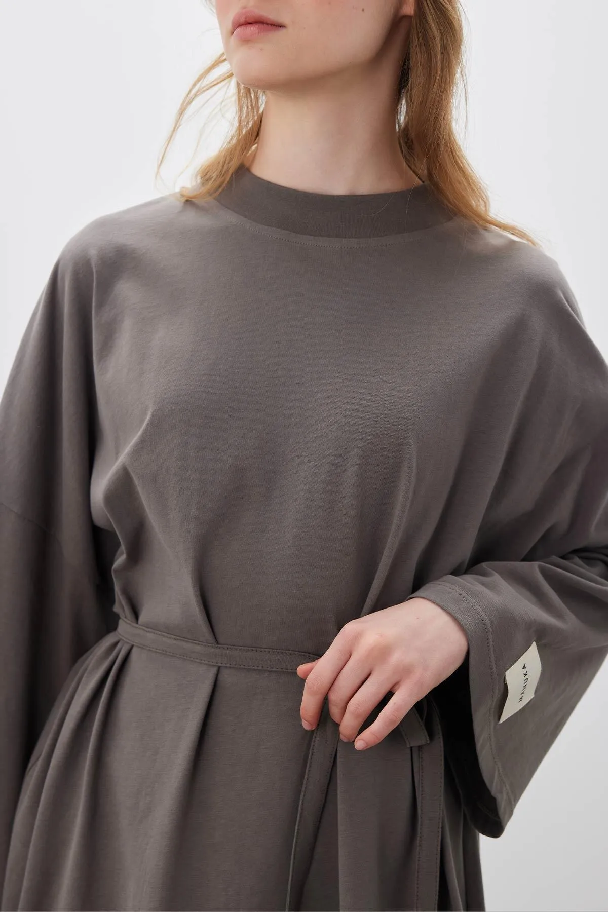 Manuka  Übergroßes langes bequemes Kleid Anthrazit