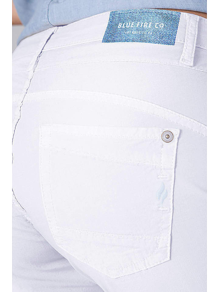 Blue Fire Bermudas in Weiß günstig kaufen W30