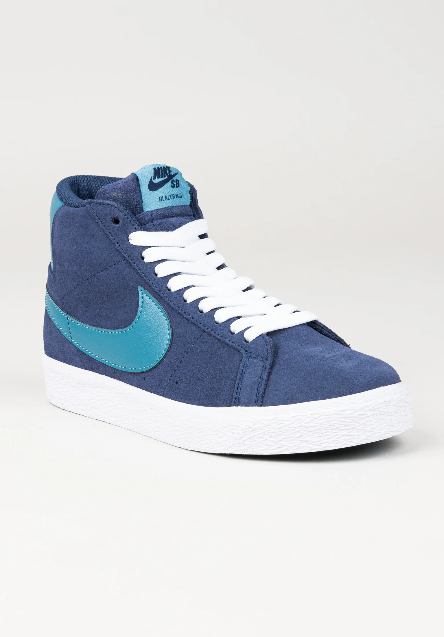 Zoom Blazer Mid