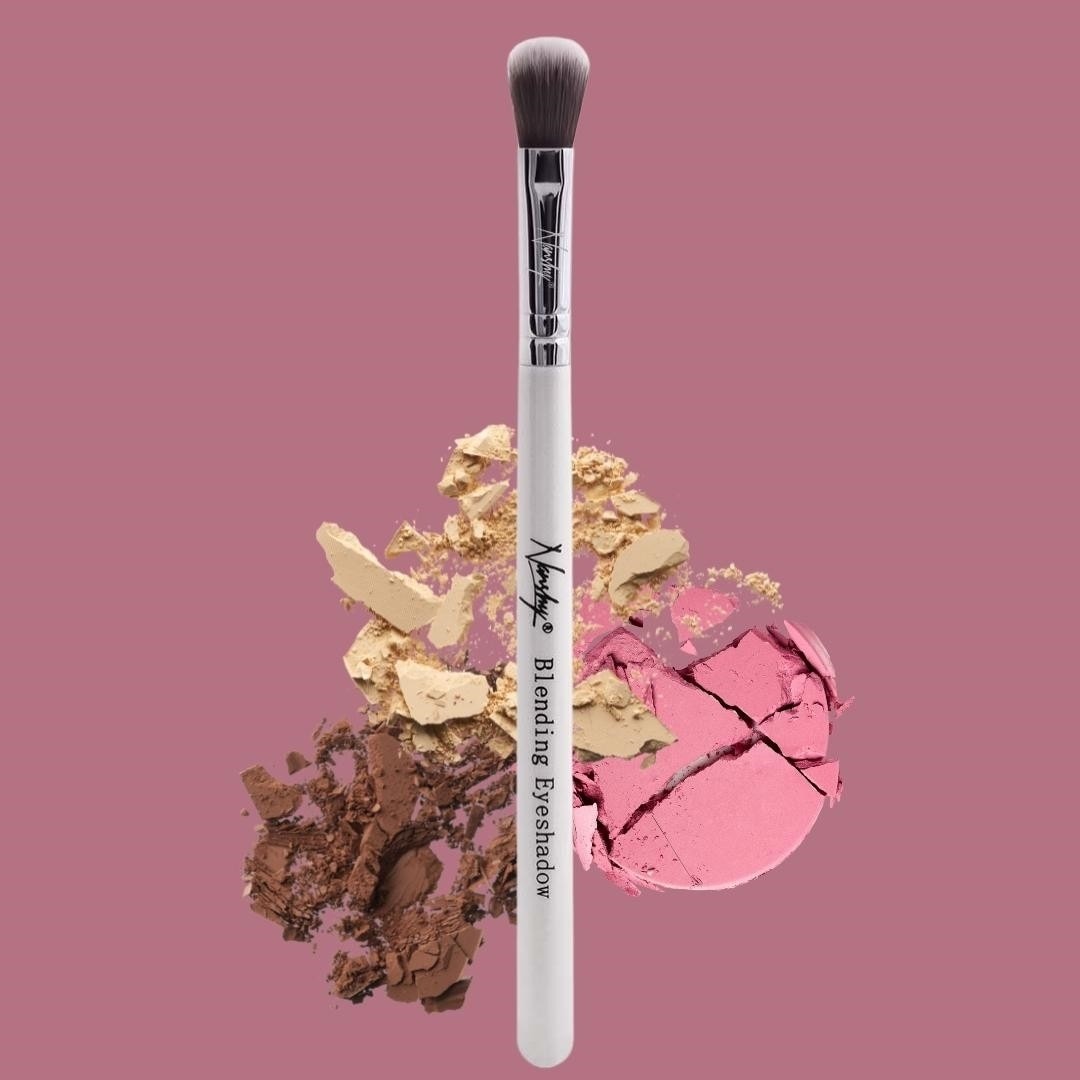 Blending Eyeshadow