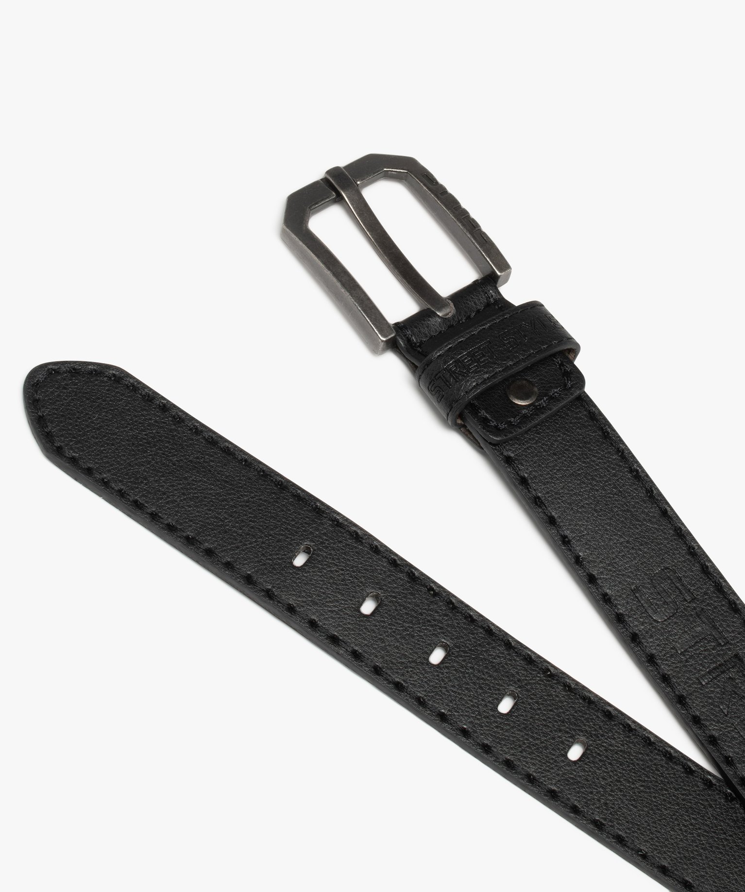Ceinture homme en matière grainée avec inscription gravée noir | GEMO