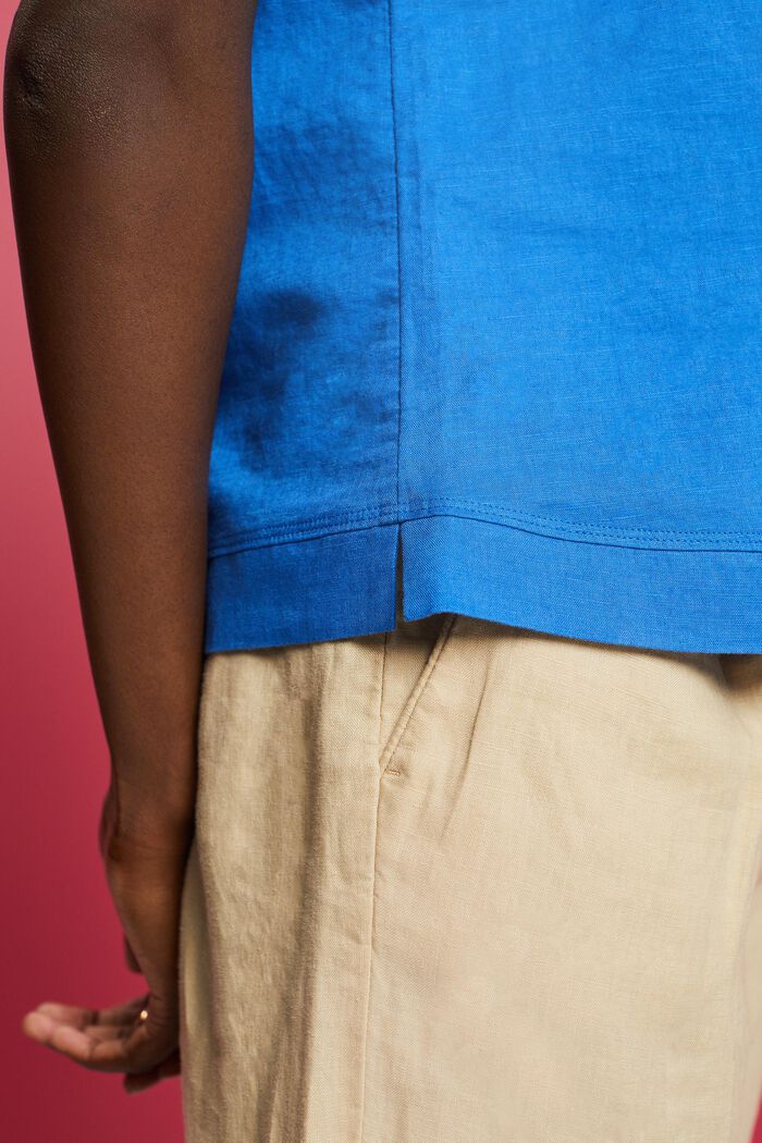 Bluse mit Tropfenverschluss