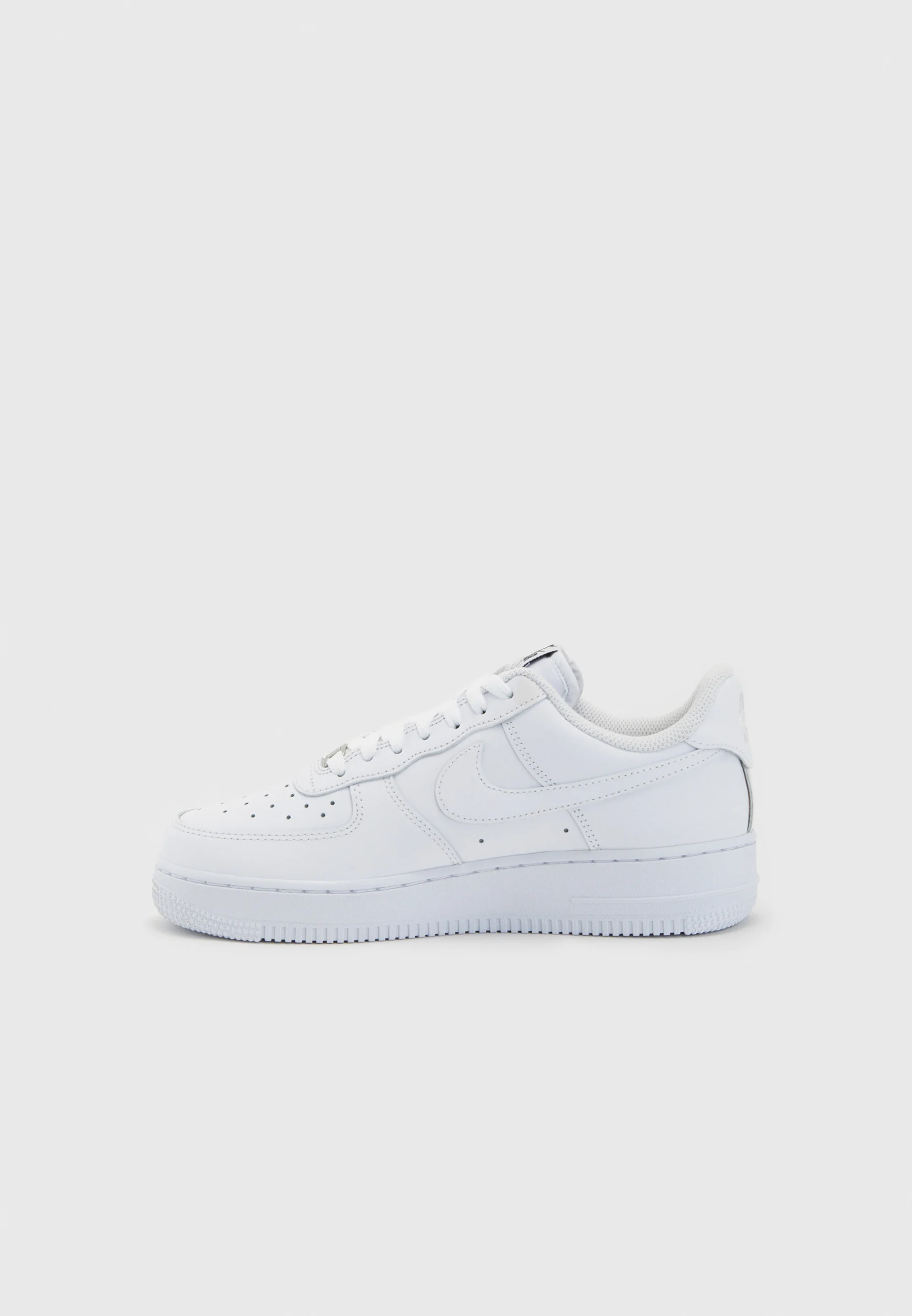 Nike Sportswear AIR FORCE 1 07 FLYEASE - Zapatillas bajas