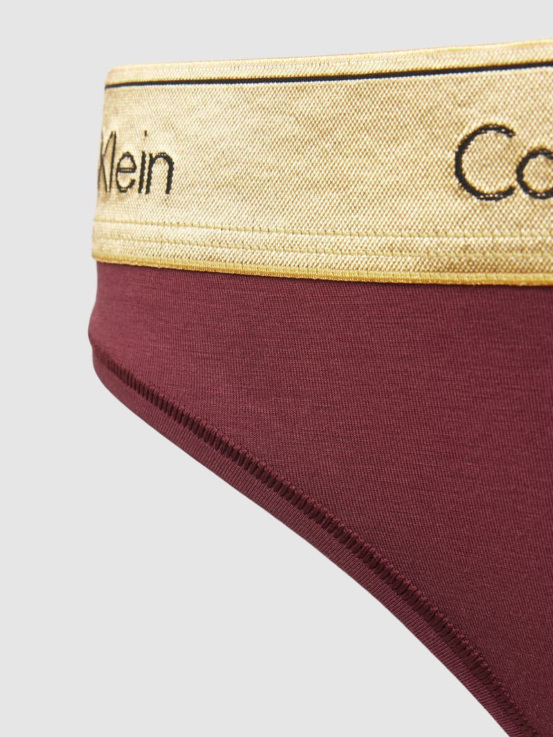 String mit elastischem Label-Bund Modell 'HOLIDAY' in bordeaux rot