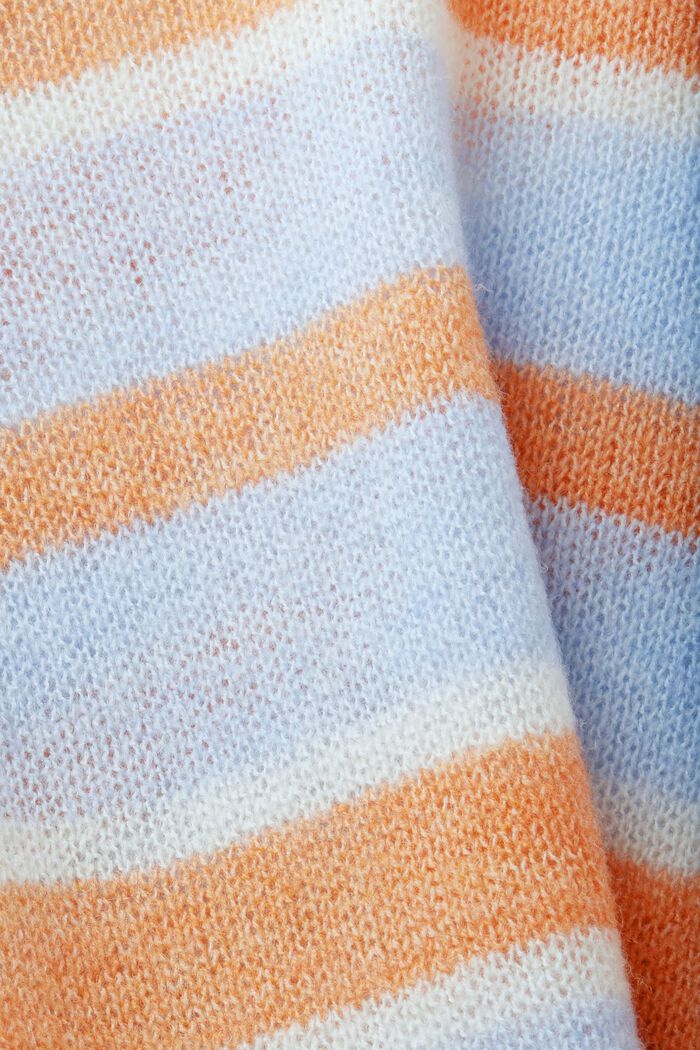 Strickpullover mit Streifen