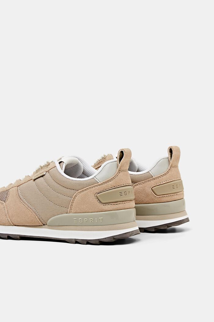 Sneakers aus Veloursleder