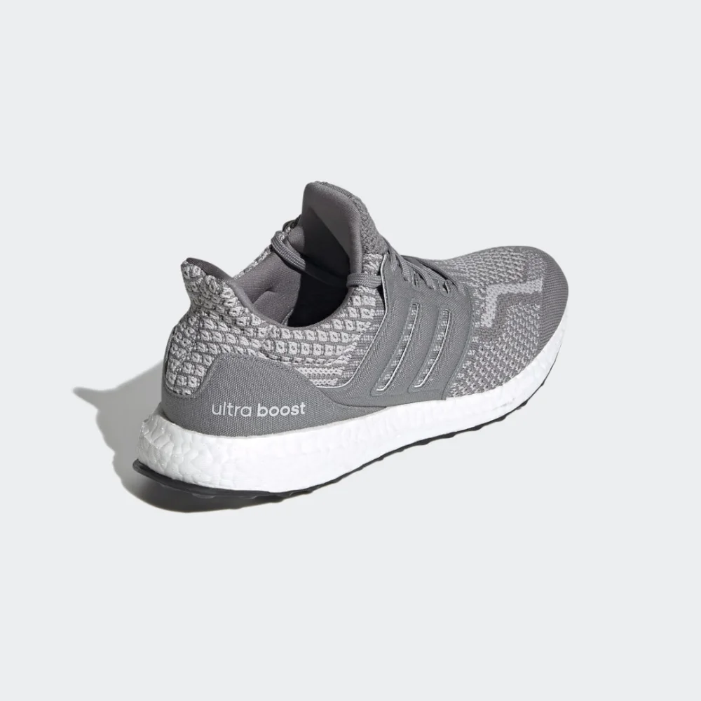 adidas ULTRABOOST 5.0 DNA FY9354 / grau