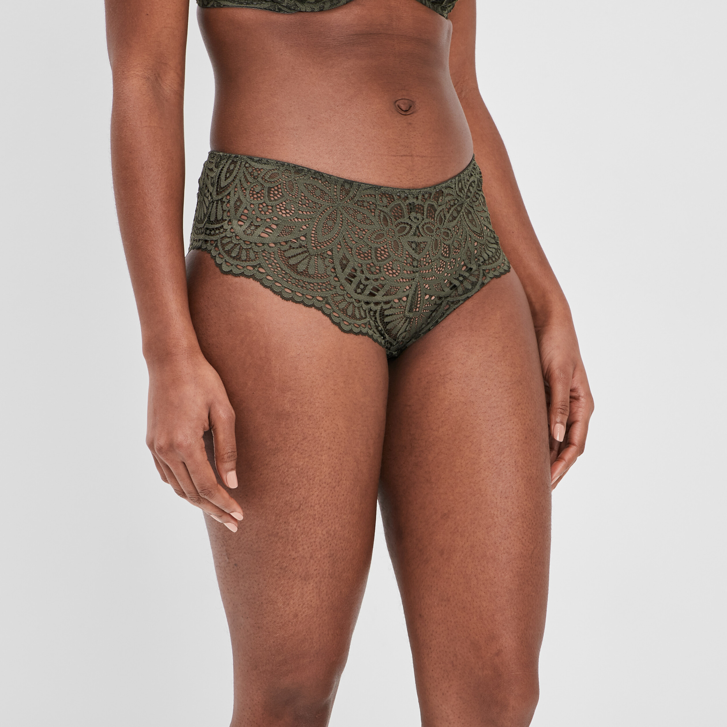 Shorty en dentelle vert kaki femme | La Halle
