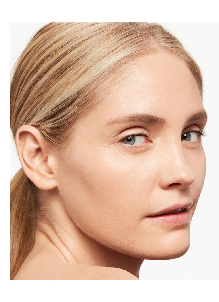 Shiseido Synchro Skin Radiant Lifting - šķidrais tonālais krēms