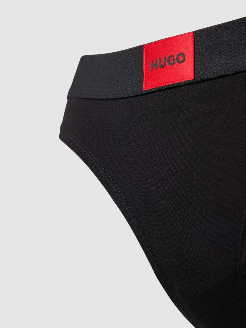 Slip mit Label-Patch in black
