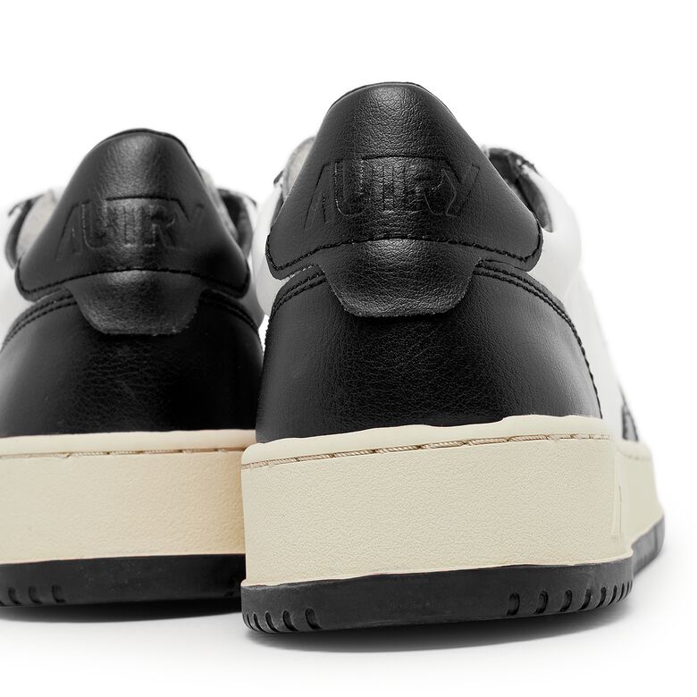 Autry 01 Low WB01 white/black