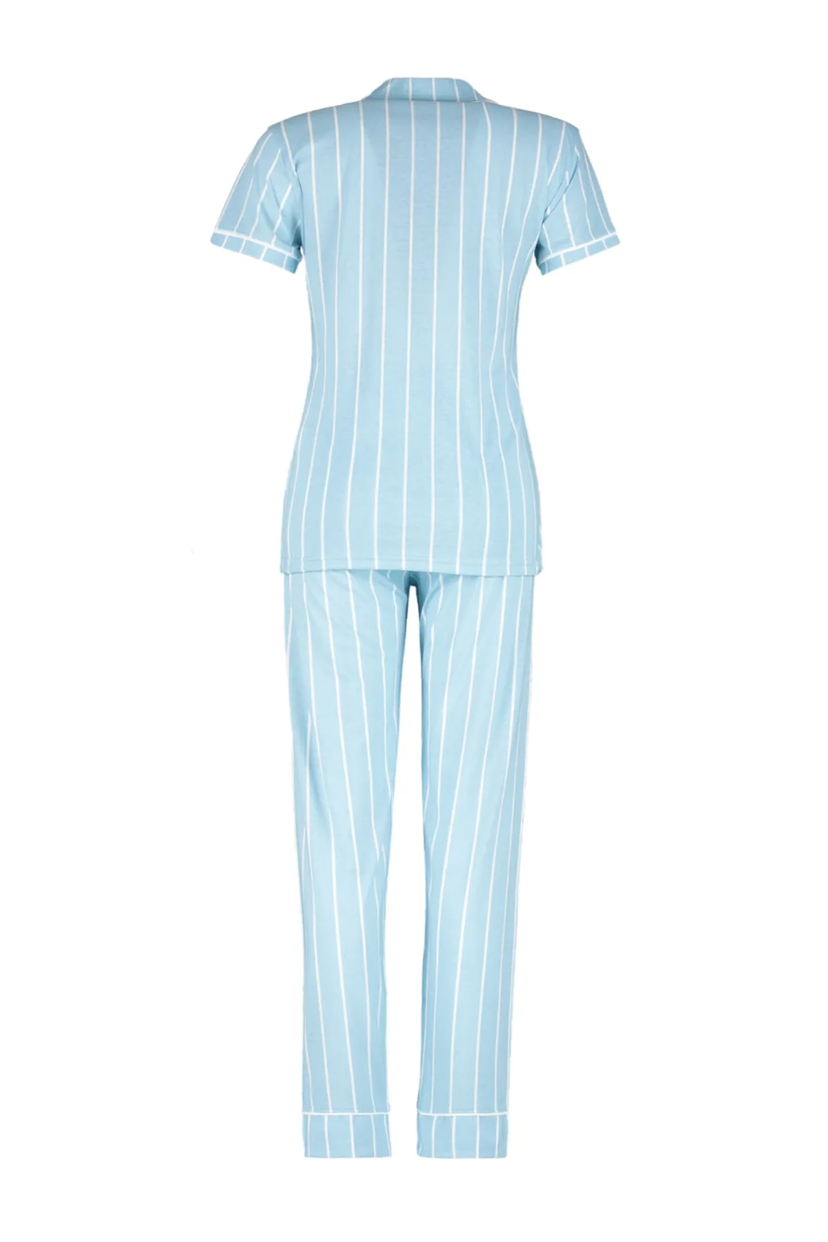 Trendyol Collection  Hellblaues Pyjama-Set aus gestrickter Baumwolle mit gestreiften Paspeln und detailliertem Schlafband THMSS21PT1225