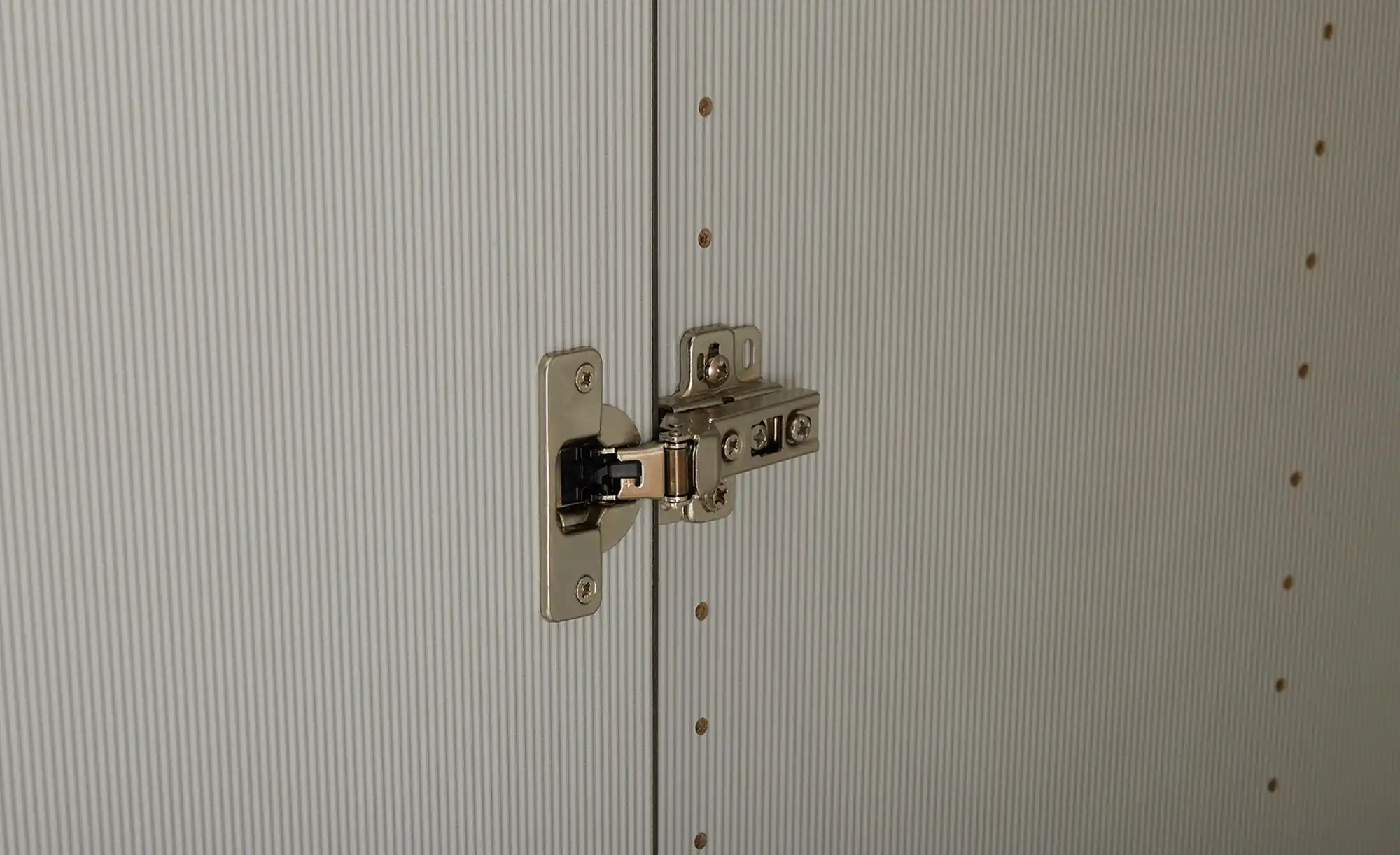 Primo Drehtürenschrank, 5-türig Nefi