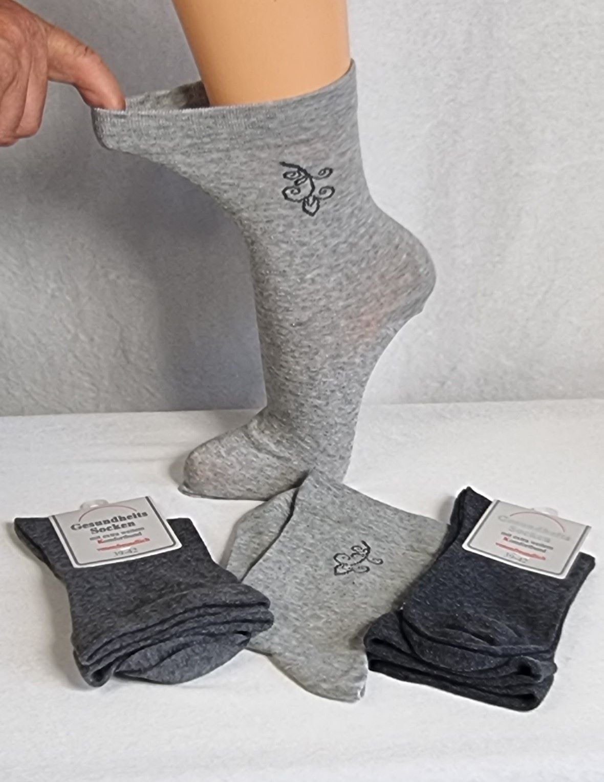 Toker Collection® Gesundheitssocken Gesundheitssocken mit extra weitem Komfortbund 3er Pack Gr. 39-42 (Packung, 3er Pack) Schaft extra weit