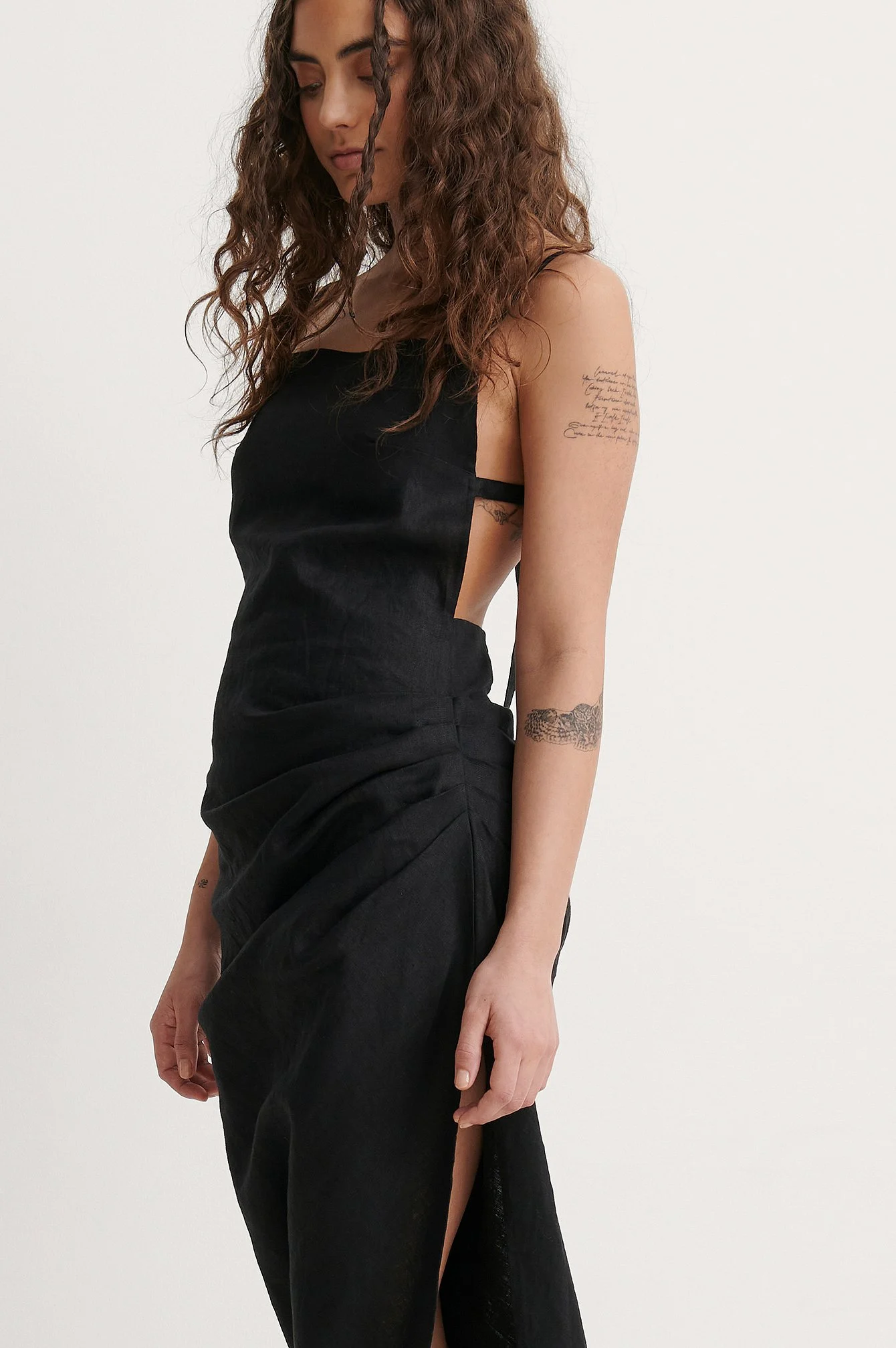 Drapiertes Kleid aus Leinen