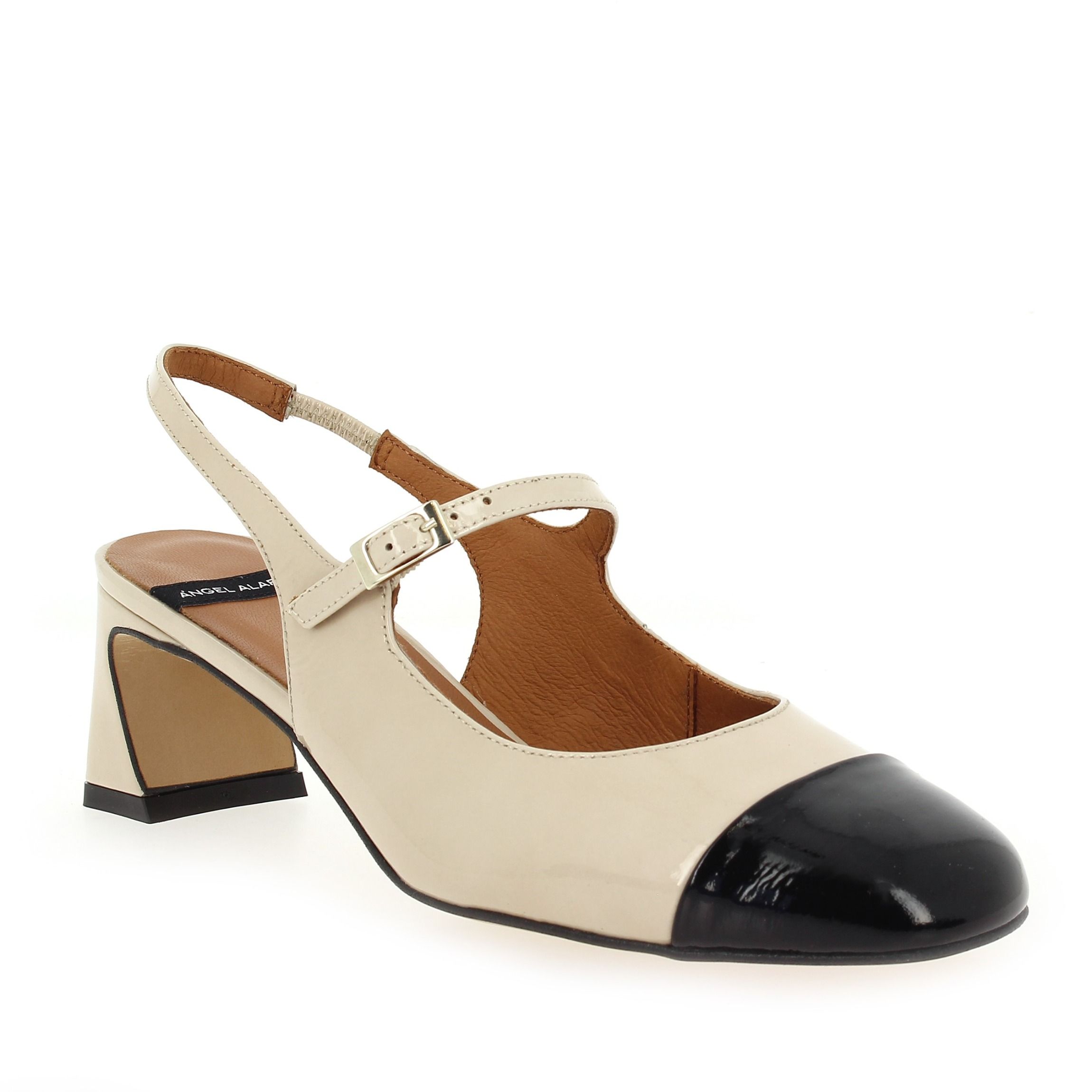 Angel Alarcon  24014-275A - Ivoire Noir