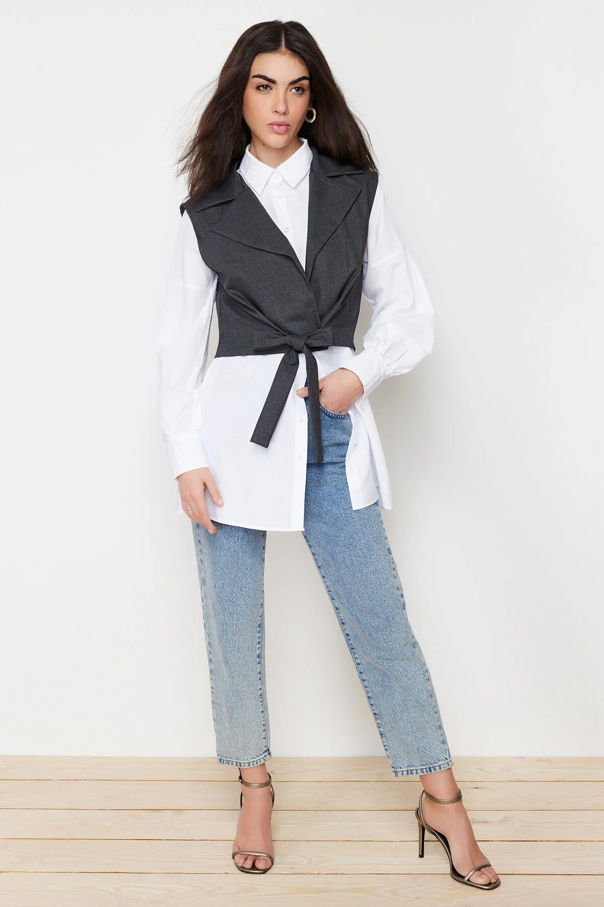 Trendyol Modest  Weißer Hemdanzug aus gewebter Baumwolle TCTSS24TG00013