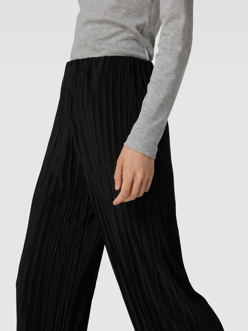 Faltenhose mit elastischem Bund in schwarz