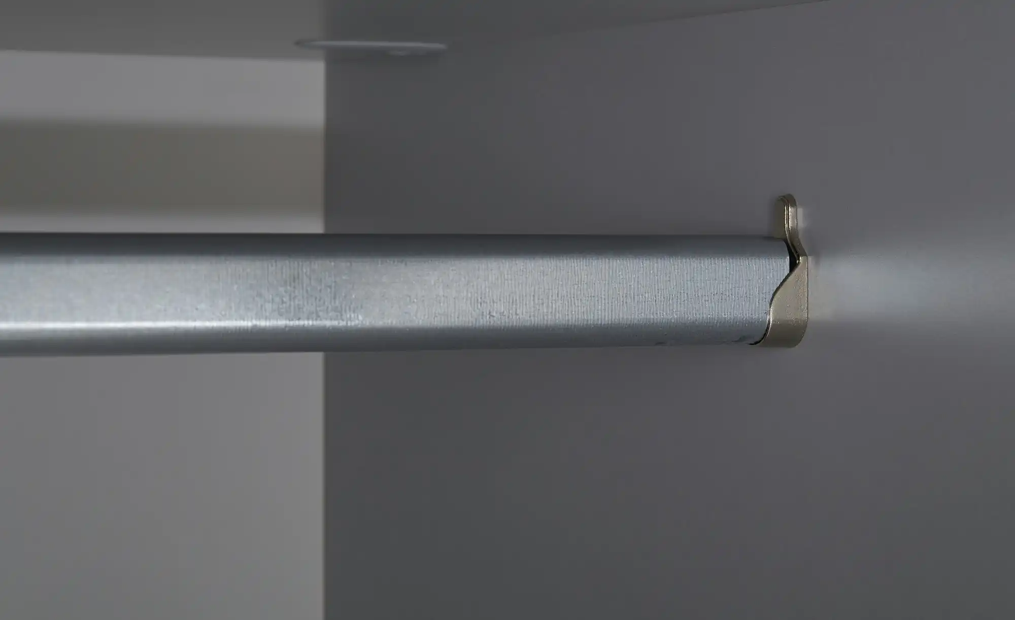 Kleiderschrank