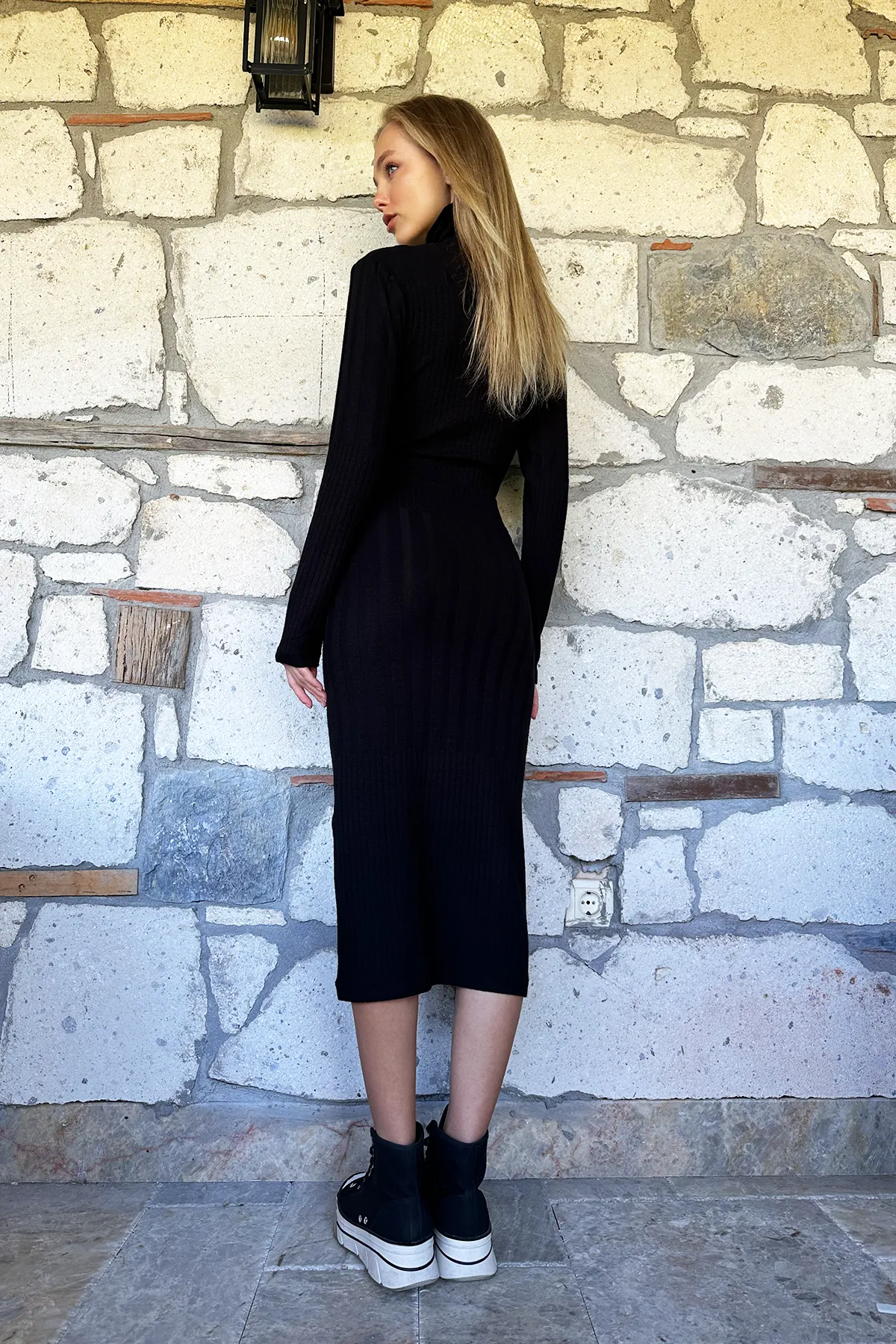 Trend Alaçatı Stili  Schwarzes Camisole-Rollkragenkleid für Damen ALC-X7345