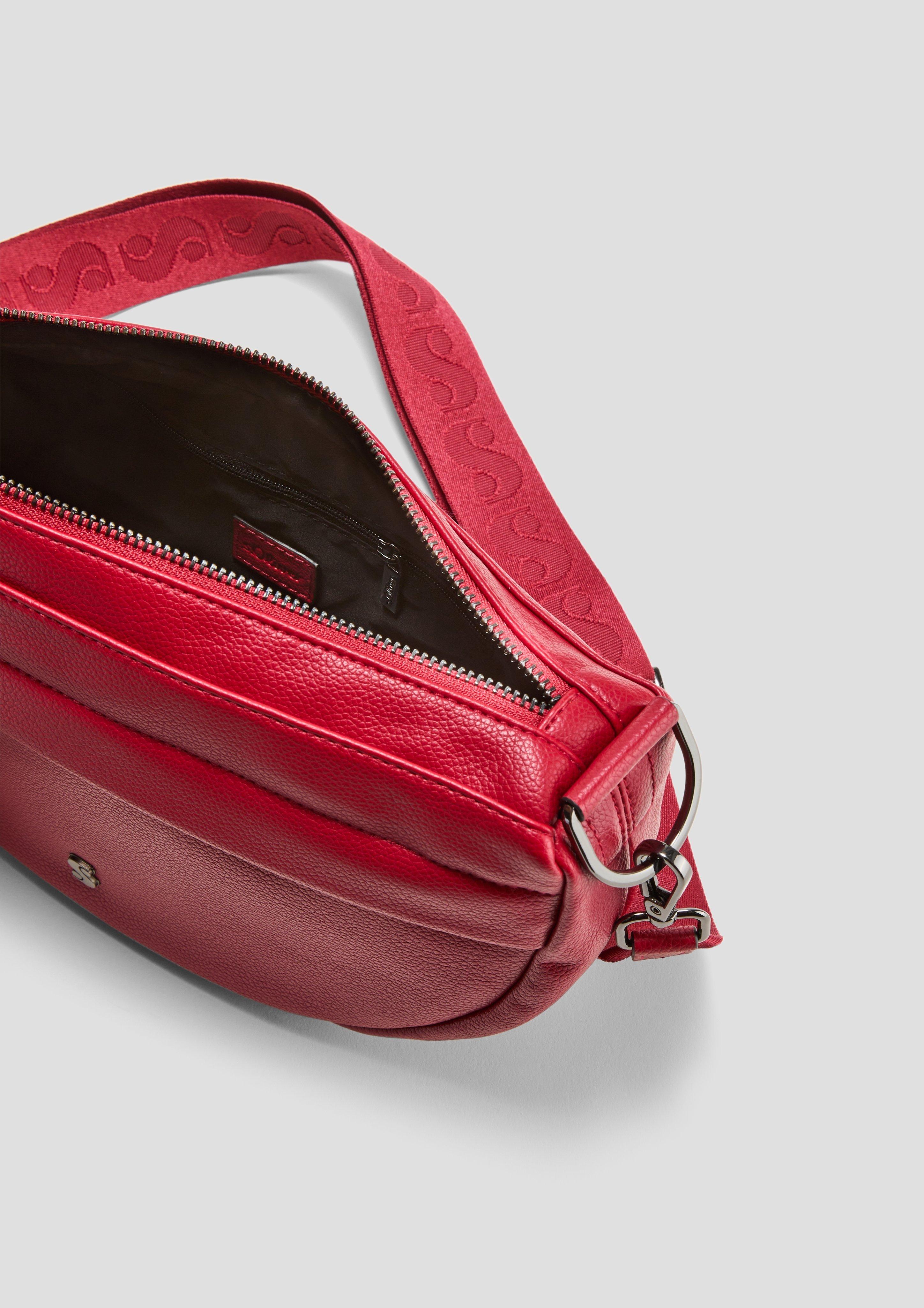 Crossbody Bag in Leder-Optik  2139226-3074