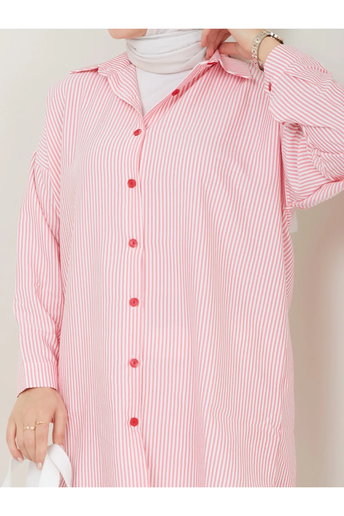 VOLT CLOTHİNG  Gestreiftes Hijab-Shirt für Damen
