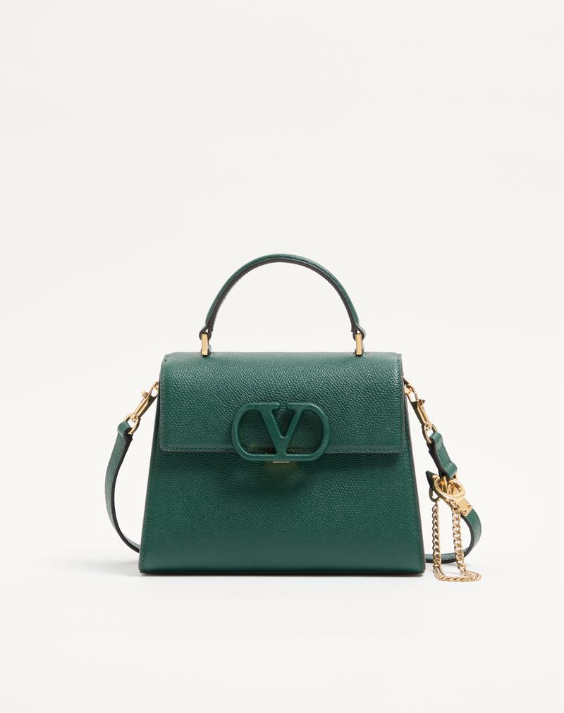 Bolsa Valentino Garavani Vsling pequena em couro de bezerro granulado.