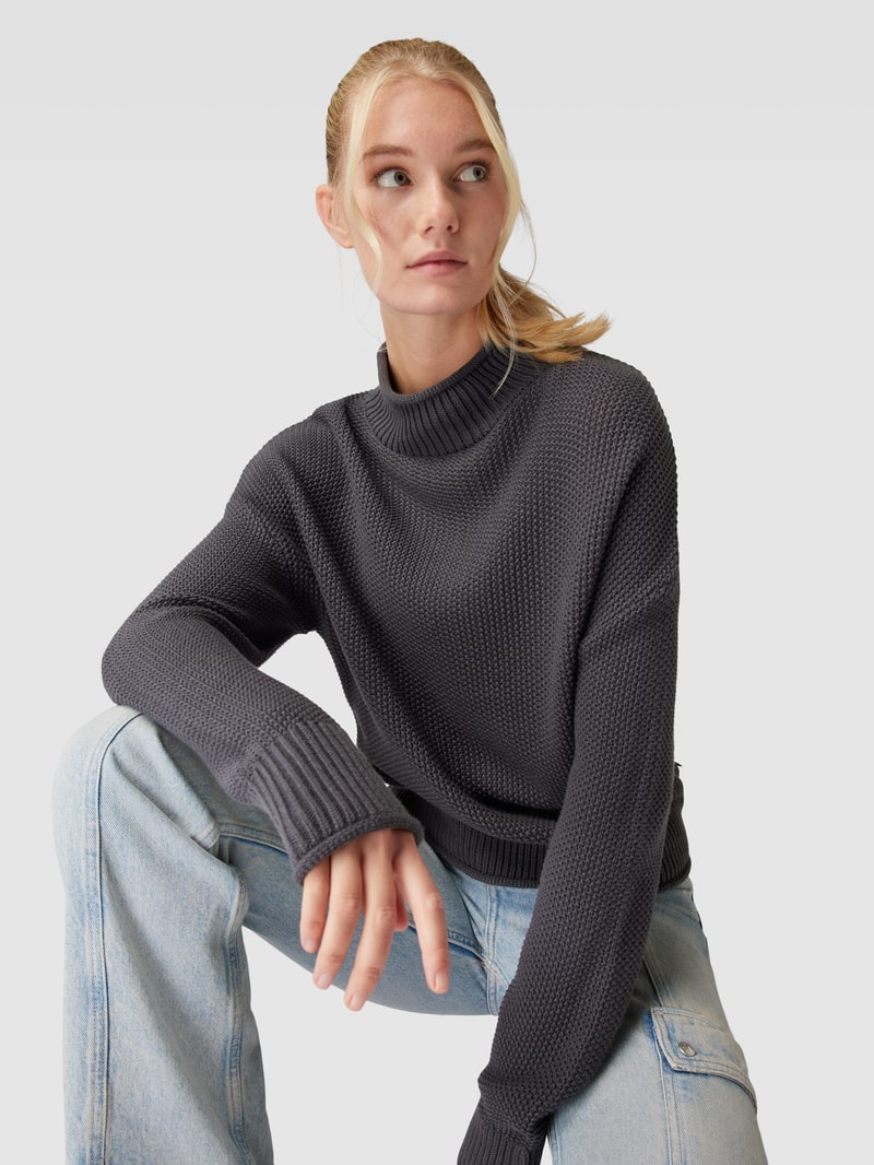 Strickpullover mit Stehkragen in anthrazit