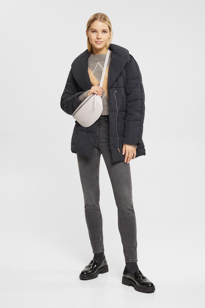 High-Rise-Jeans mit Shaping-Effekt