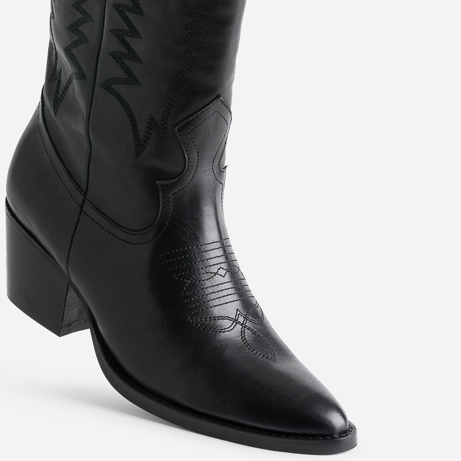 Botte noire cuir éco-conçue esprit santiag