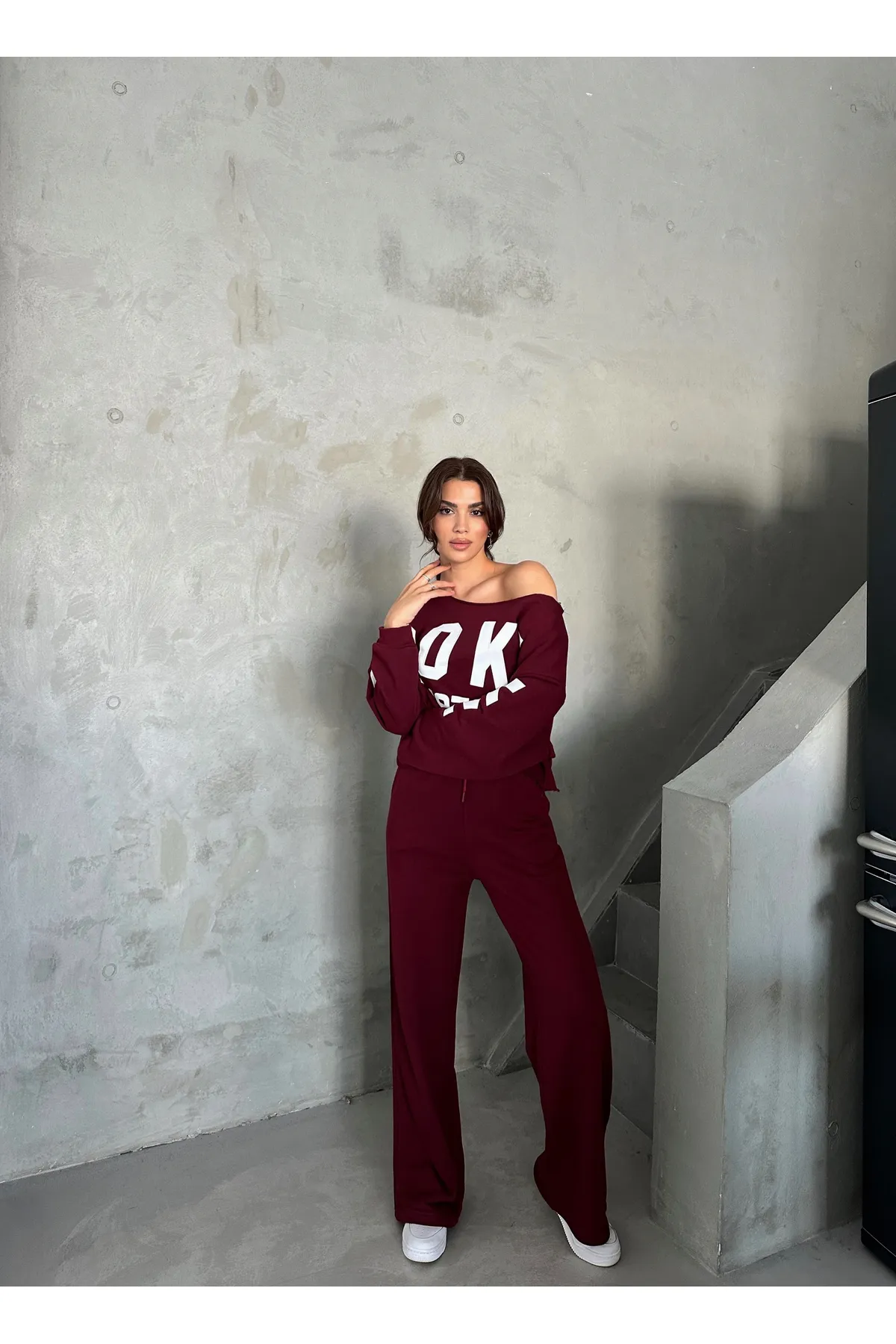 Laluvia  Bordeauxrotes Trainingsanzug-Set mit Aufdruck „Brooklyn 1970“