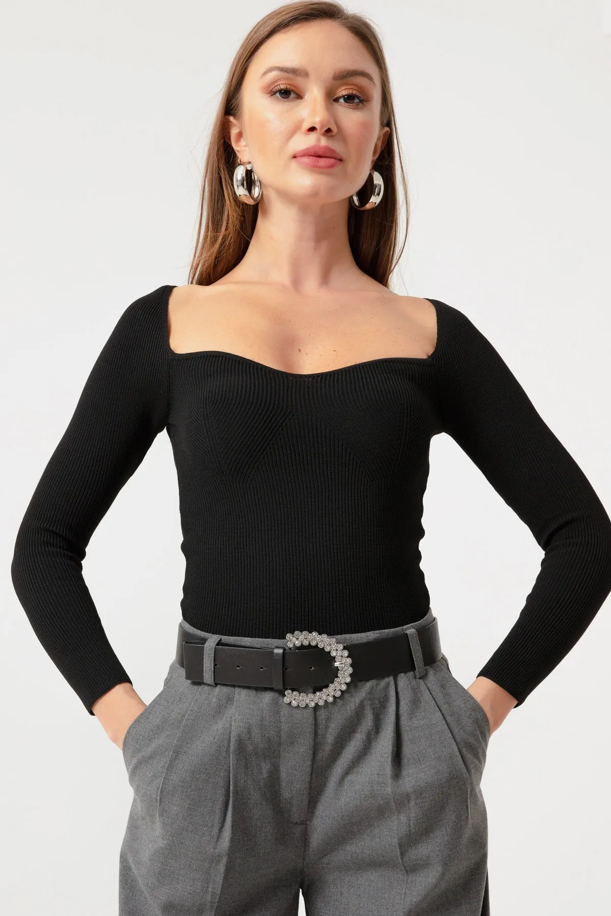 Lafaba  Schwarzer gerippter Strickpullover für Damen mit herzförmigem Ausschnitt